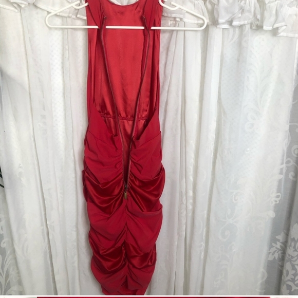 ⛔️SOLD⛔️ PASCUCCI Couture Woman's size 8 red ruched bodycon midi dress - Picture 5 of 13